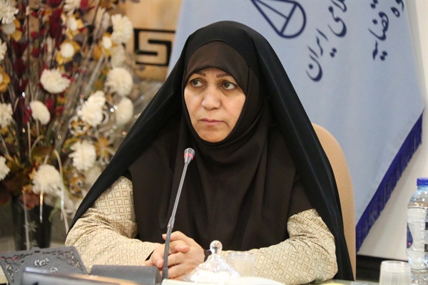 تعداد مدیران زن در کرمان کم‌تر از دیگر استان‌هاست