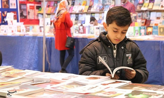کرمانی‌ها بیش از 3 میلیارد ریال کتاب خریدند