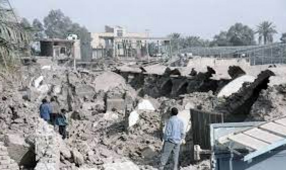  در زلزلۀ بم 10 هزار دانش‌آموز جان باخت  