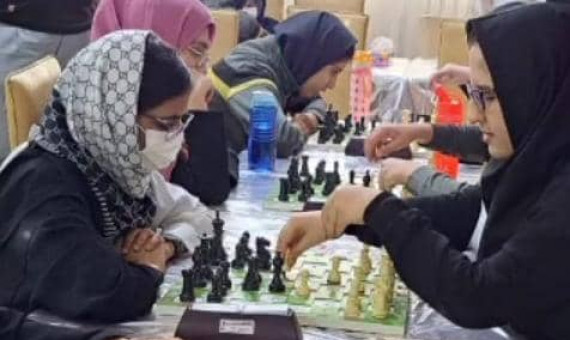 دانش‌آموز نابینای کرمانی قهرمان شطرنج کشور شد