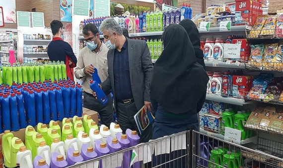 گران‌فروشی و عدم درج قیمت در صدر تخلفات اصناف کرمان