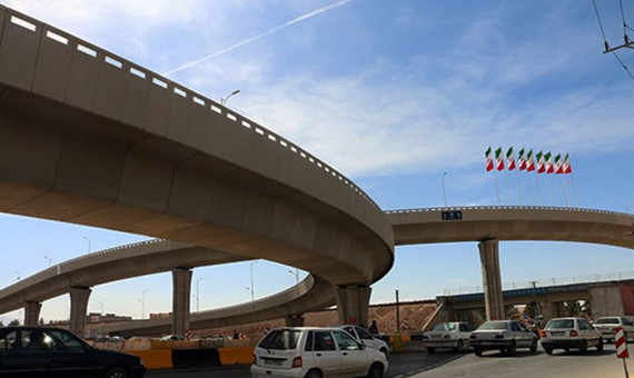 سرقت قطعه‌ای از پل شهید بادپا دلیل مسدودی مسیر بود