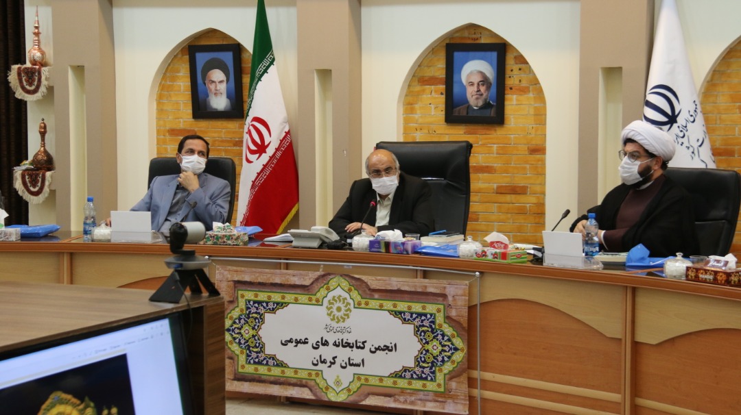 منابع اطلاعاتی کتابخانه‌های کرمان محدود است