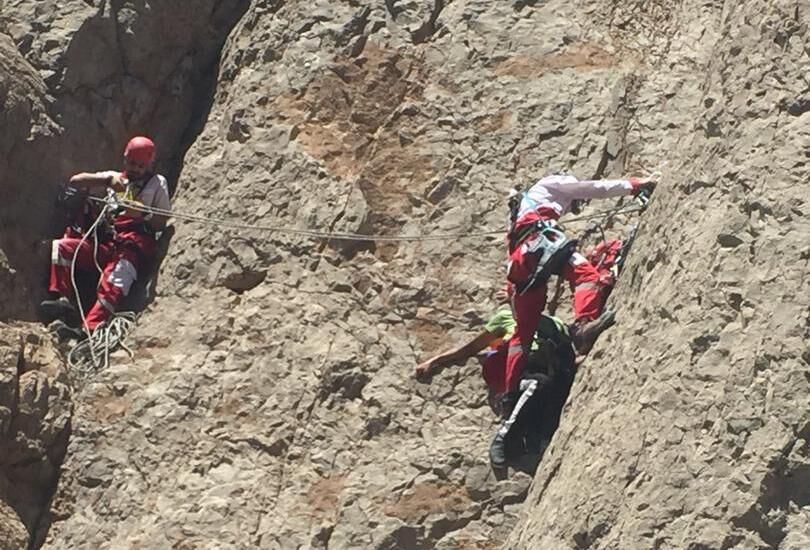 3 سنگ‌نورد گرفتار در کوه‌های صاحب‌الزمان کرمان نجات یافتند