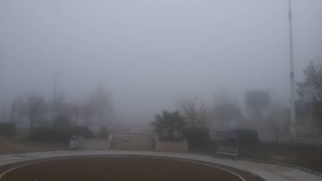 مه‌گرفتگی دیدافقی در کرمان را به 100 متر کاهش داد