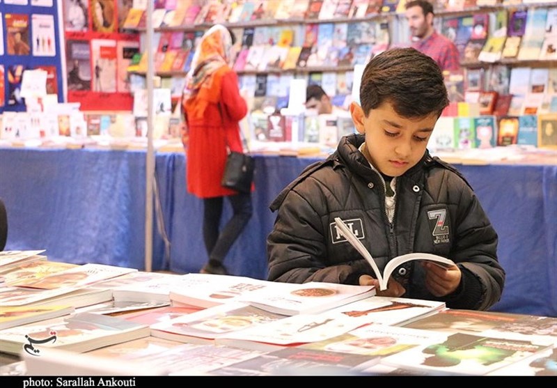کرمانی‌ها بیش از 3 میلیارد ریال کتاب خریدند