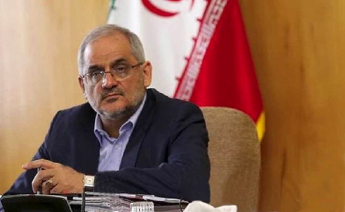 همۀ دانش‌آموزان باید غیرحضوری امتحان بدهند