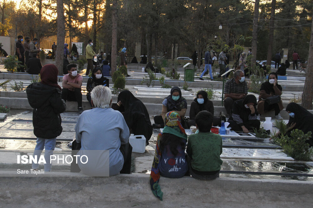 ورودی آرامستان کرمان در روزهای پایان هفته مسدود است