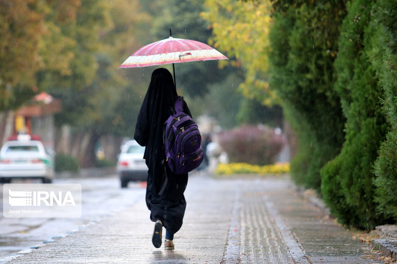 بارش پراکندۀ باران در مرکز و جنوب‌غرب استان