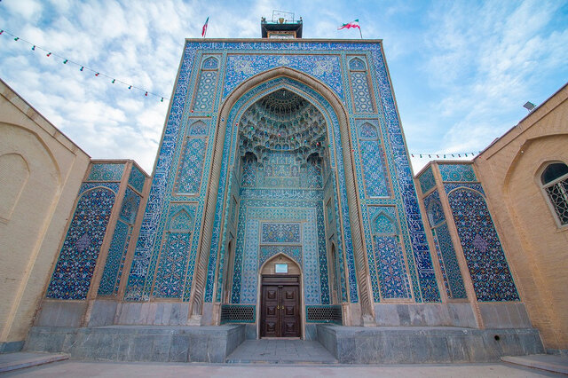 کاشی‌کاری‌های مسجد ملک کرمان مرمت می‌شوند