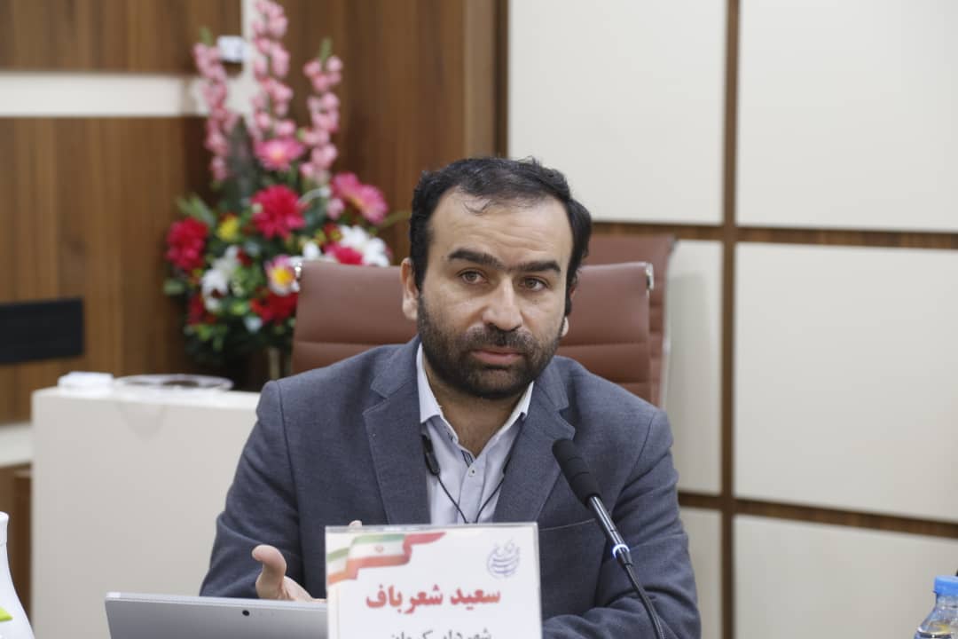  من شهردار همۀ مردم کرمان هستم   