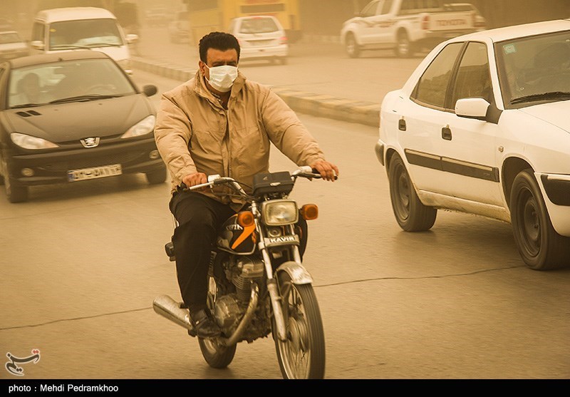 غلظت غبار در کرمان افزایش می‌یابد