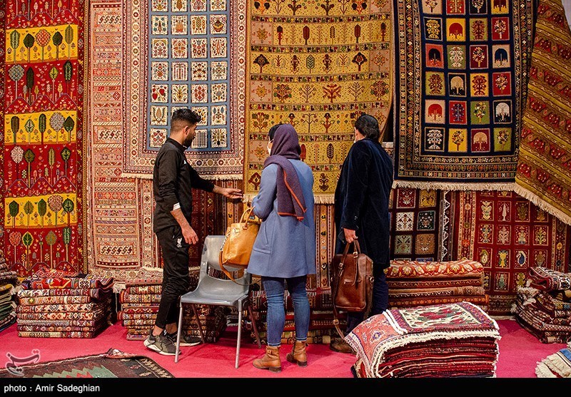 فرش‌های افغانستانی به‌وفور در بازار ایران موجود است!