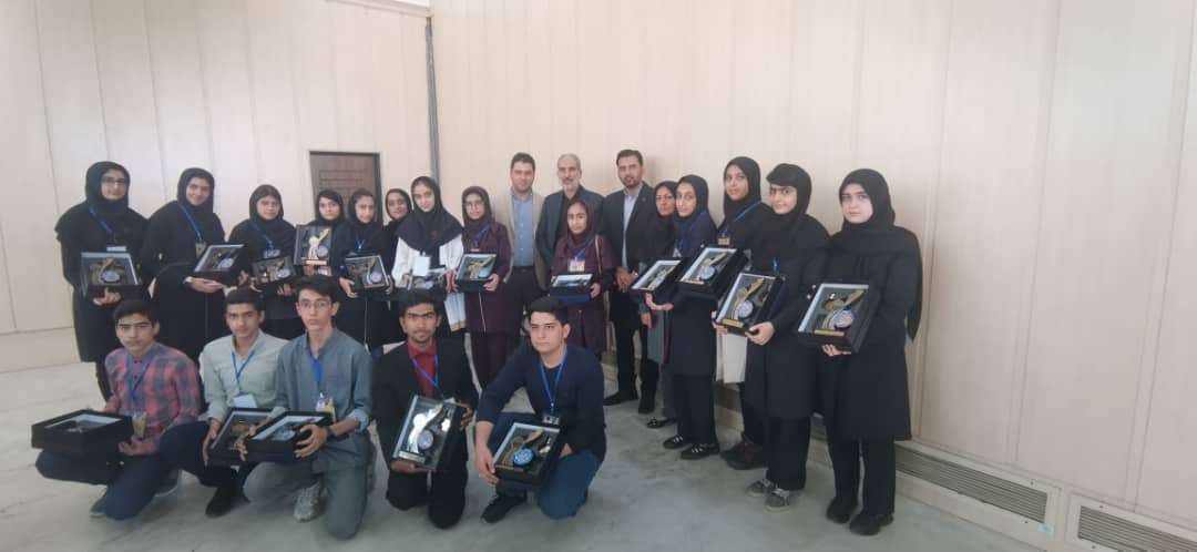 کسب رتبه‌های برتر جشنواره نوجوان خوارزمی توسط دانش‌آموزان کرمانی