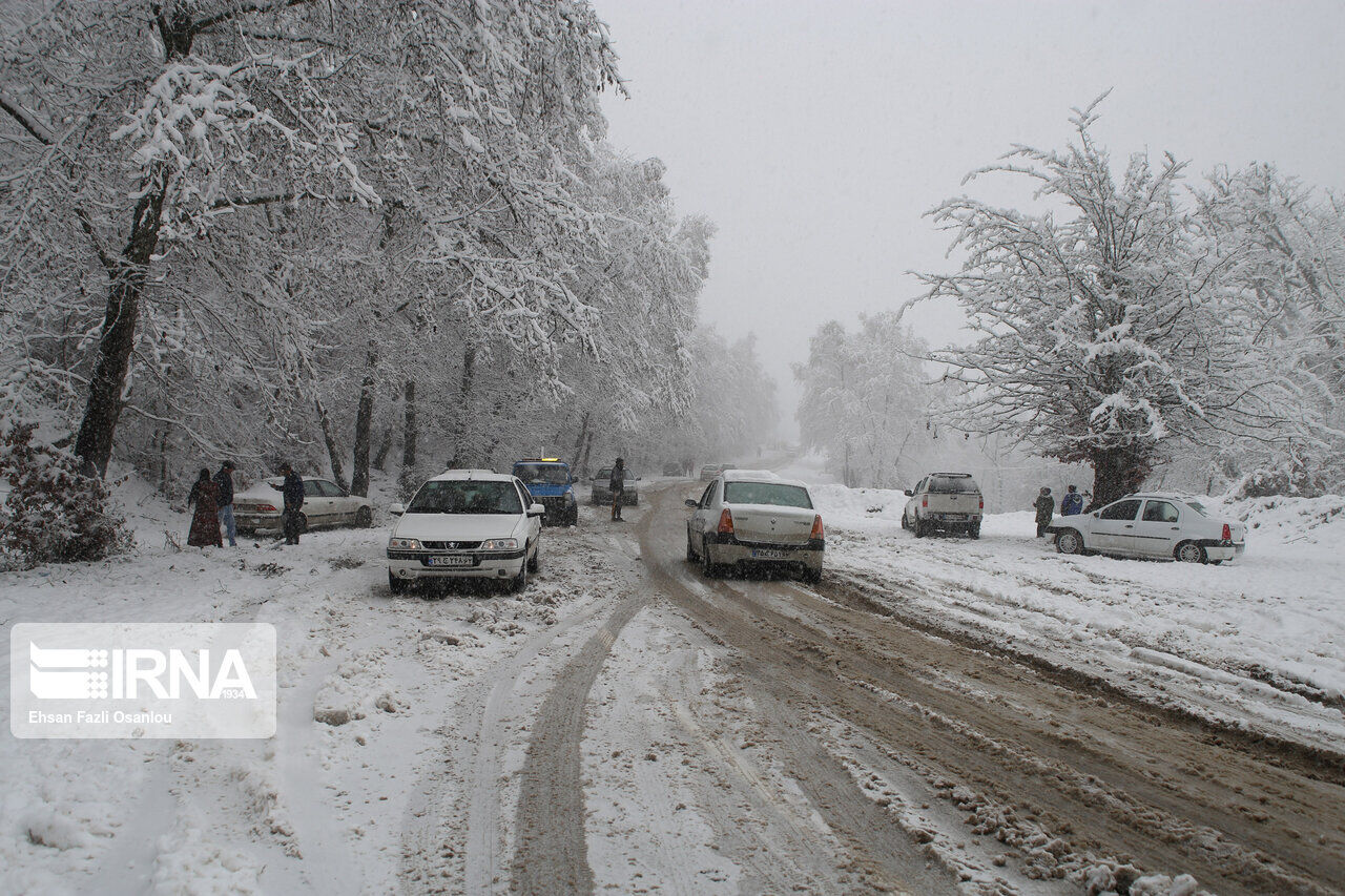  فهرست جاده‌های برفی و مسدود در کشور  