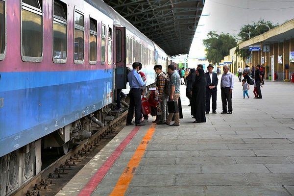 پیش‌فروش بلیت قطارهای مسافری برای بهمن‌ماه آغاز می‌شود