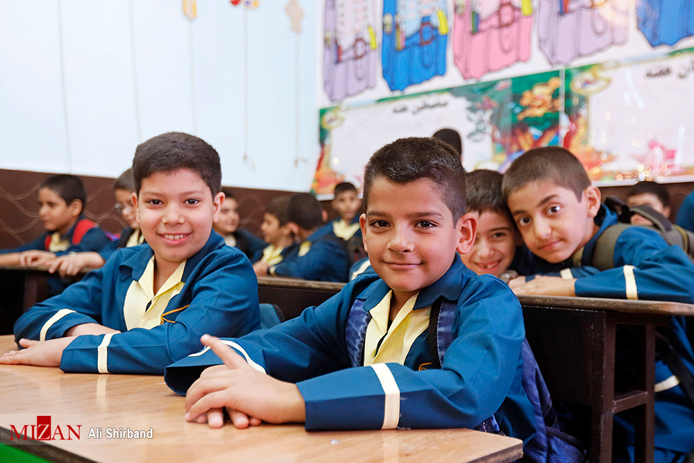 ۶۸۰ هزار دانش‌آموز کرمانی به مدرسه می‌روند