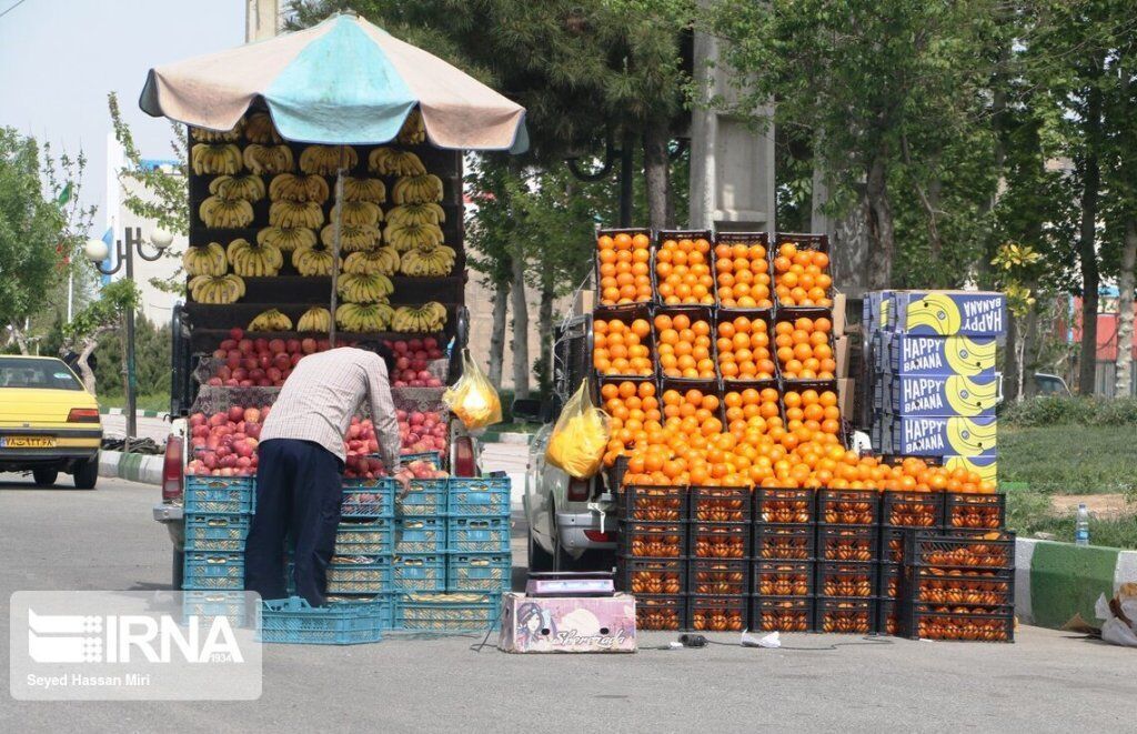  برخی وانت‌بارها از معابر عمومی شهر بهرۀ خصوصی می‌برند   