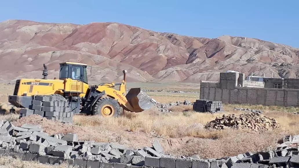 کشف زمین‌خواری 13 هزار میلیارد ریالی در حاشیۀ شهر کرمان
