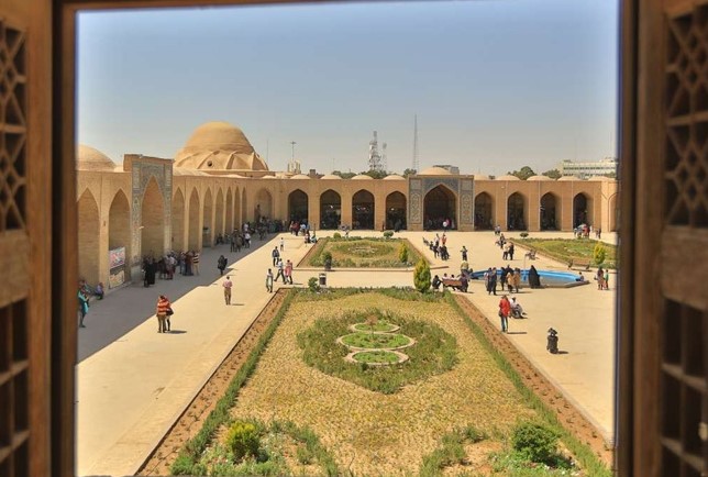 کتاب‌های تاریخی و فرهنگی کرمان با قیمت‌ استثنایی به فروش می‌رسد