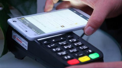چگونه از موبایل به جای کارت بانکی استفاده کنیم؟
