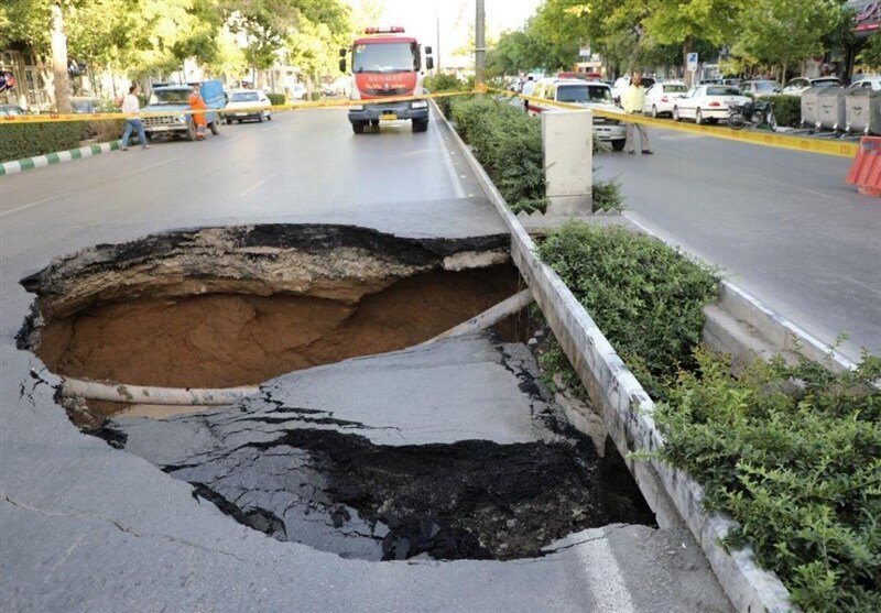 فرونشست به خانه و خیابان‌های کلان‌شهرها رسیده است