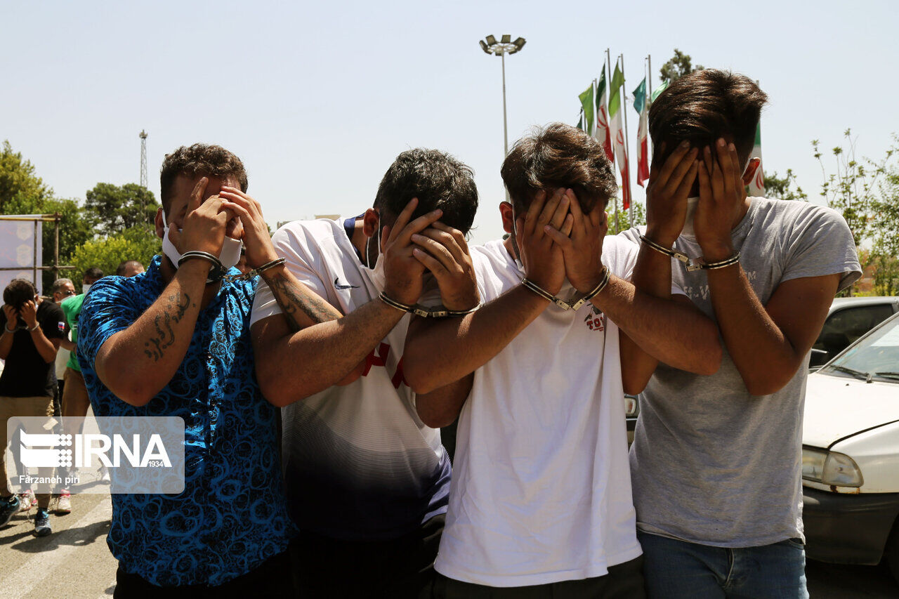 ۱۳۰ اراذل و اوباش در استان کرمان دستگیر شدند