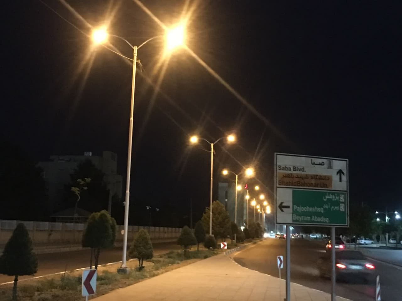 چراغ‌های روشنایی بلوار صبا تعویض و اصلاح شد