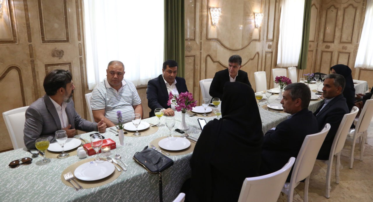 پیشنهاد تشکیل بازار مشترک فرش کرمان و بخارا