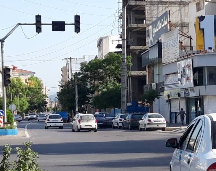 چالش بی‌برقی و خاموشی چراغ‌های راهنمایی در شهر کرمان