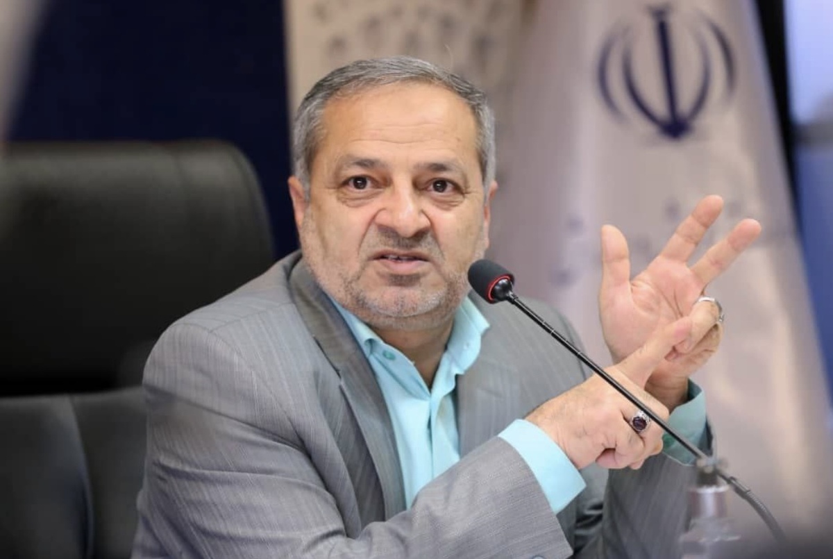 وزیر آموزش و پرورش پیگیر حق و حقوق معلم زرندی شد