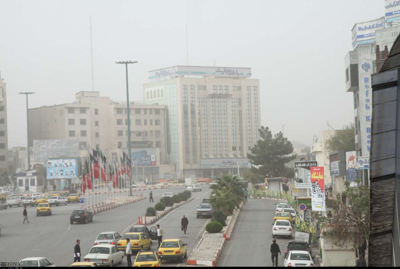 خیزش گردوخاک و افزایش غلظت غبار در اکثر مناطق استان