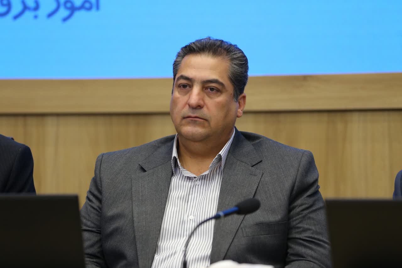 احداث ۸۶۹ مگاوات نیروگاه خورشیدی در کرمان در جریان است