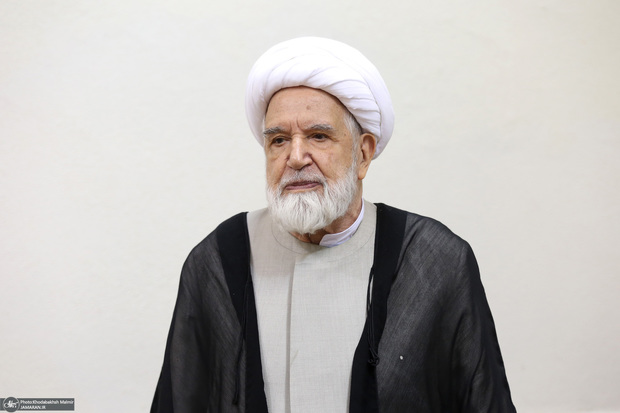 ایرانِ امروز با ارادهٔ آهنین ملت هرگز تسلیم نخواهد شد