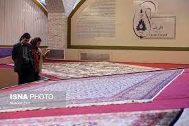  نمایش قالی‌‌های تاریخی کرمان در موزۀ یزد