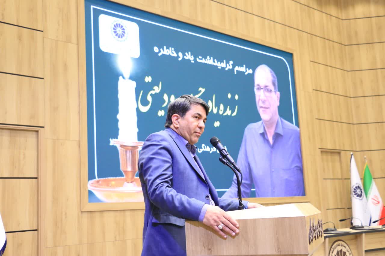 زنده‌یاد ودیعتی باورمند و علاقه‌مند به ارزش‌های فرهنگی کرمان بود