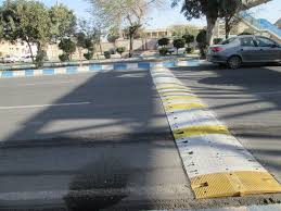   شهرداری‌ها نباید دلبخواهی سرعت‌کاه نصب کنند