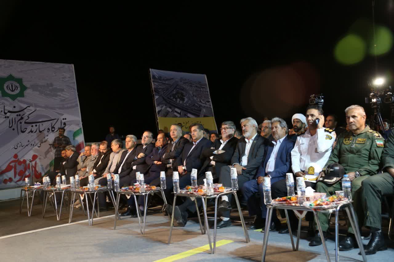 مسیر جدیدی از پل شهدای خلبان به روی خودروها باز شد  