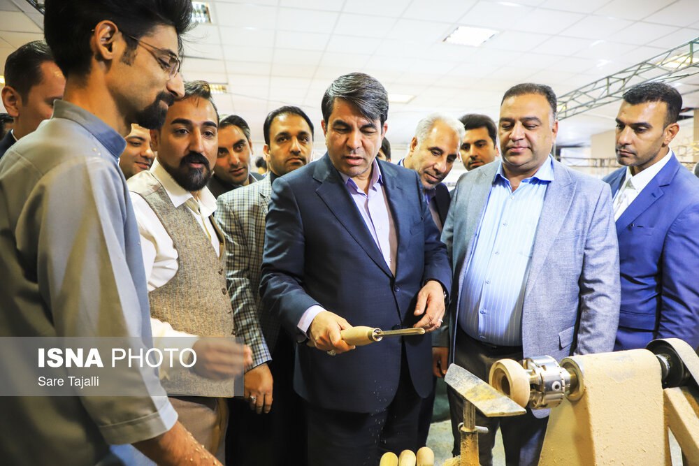 صنایع‌دستی نقش مهمی در انتقال هویت اجتماعی و فرهنگی کرمان دارد