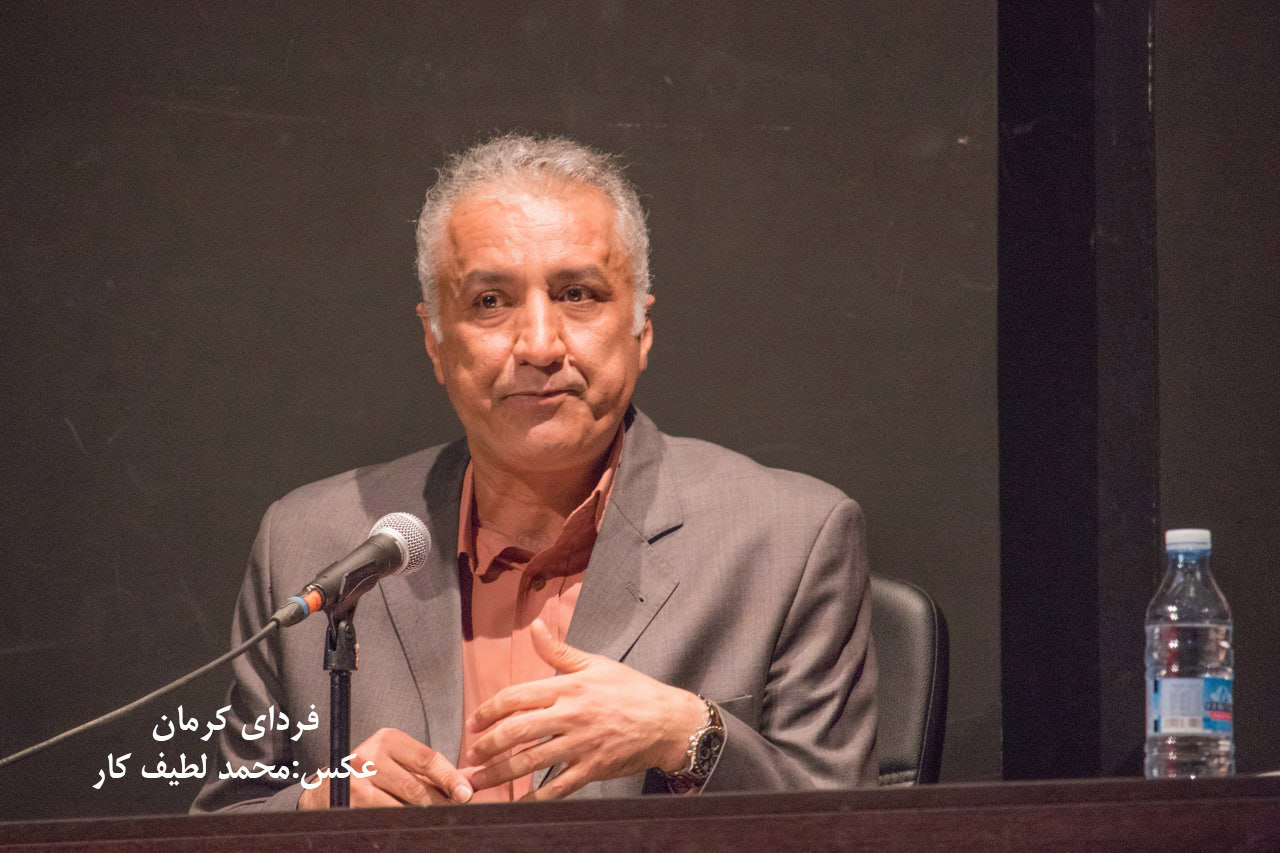 نقد و بررسی آثار جشنواره پر و پیمان انجام می‌شود