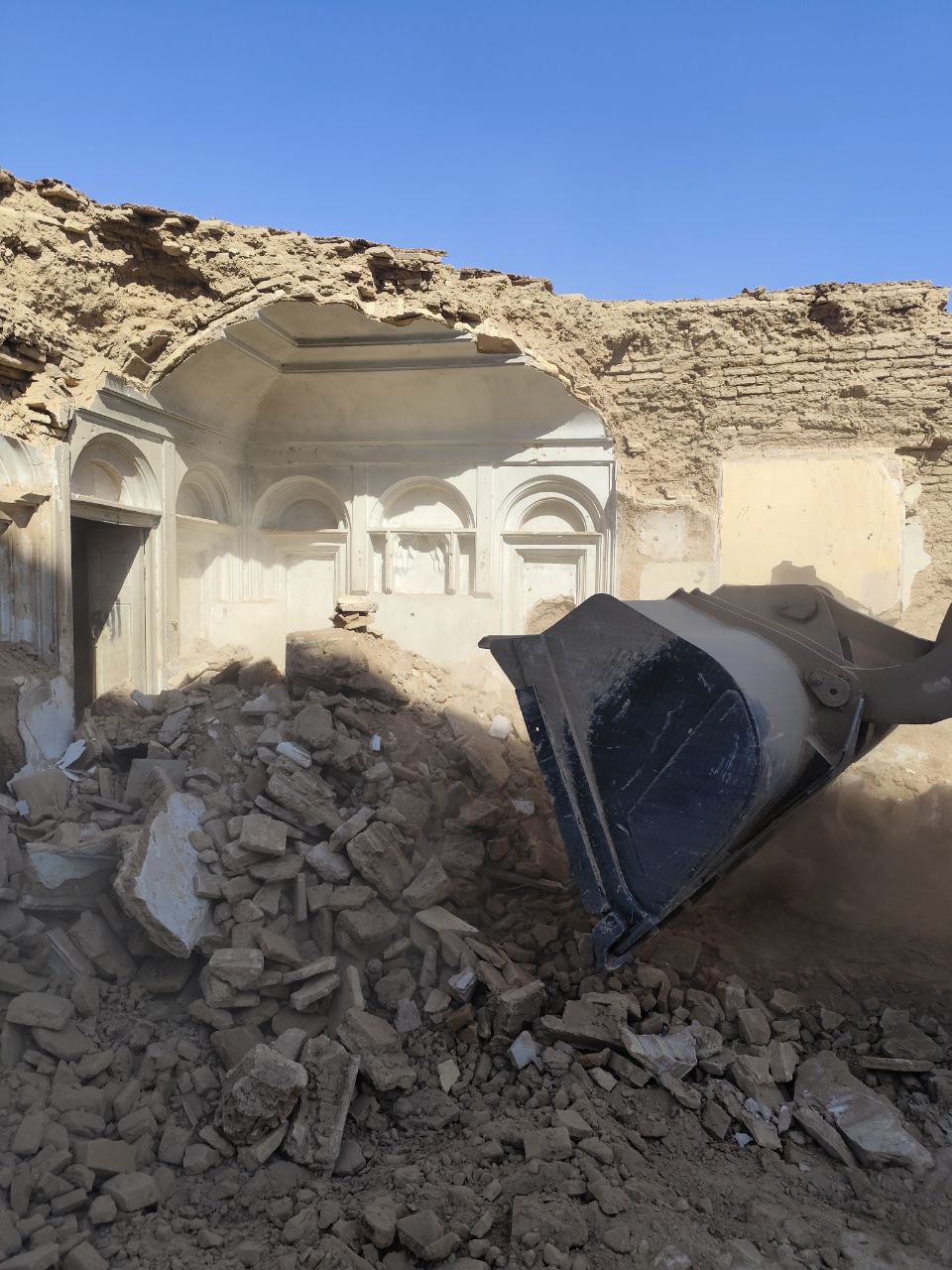 تخریب یک خانۀ تاریخی در محلهشهر کرمان