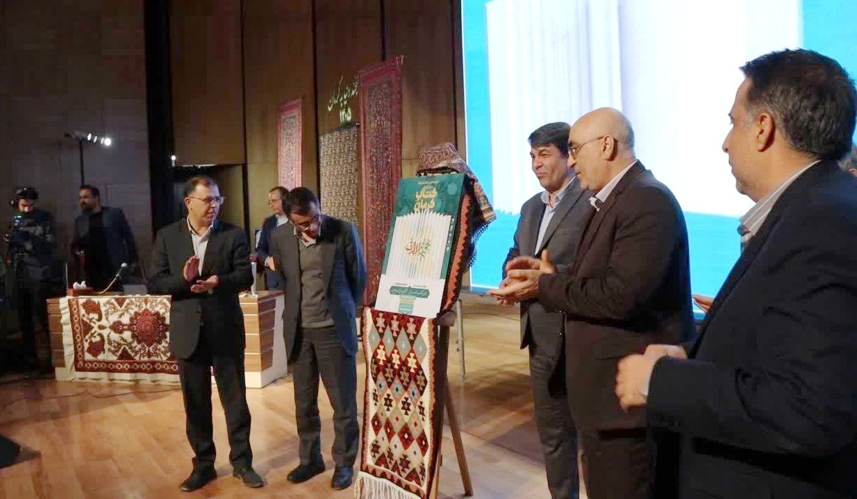 رونمایی پوستر نوزدهمین نمایشگاه کتاب کرمان 