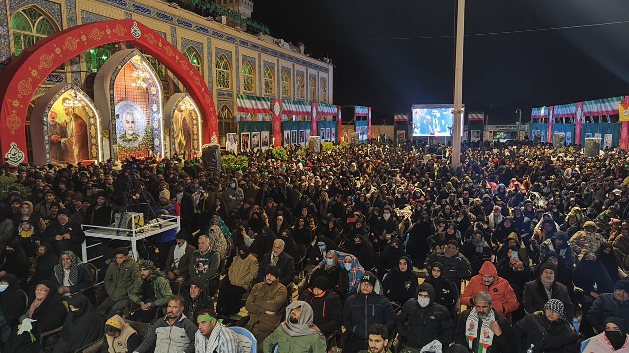 با حضور پرشور مردم مراسم ششمین سالگرد شهادت سردار سلیمانی برگزار شد