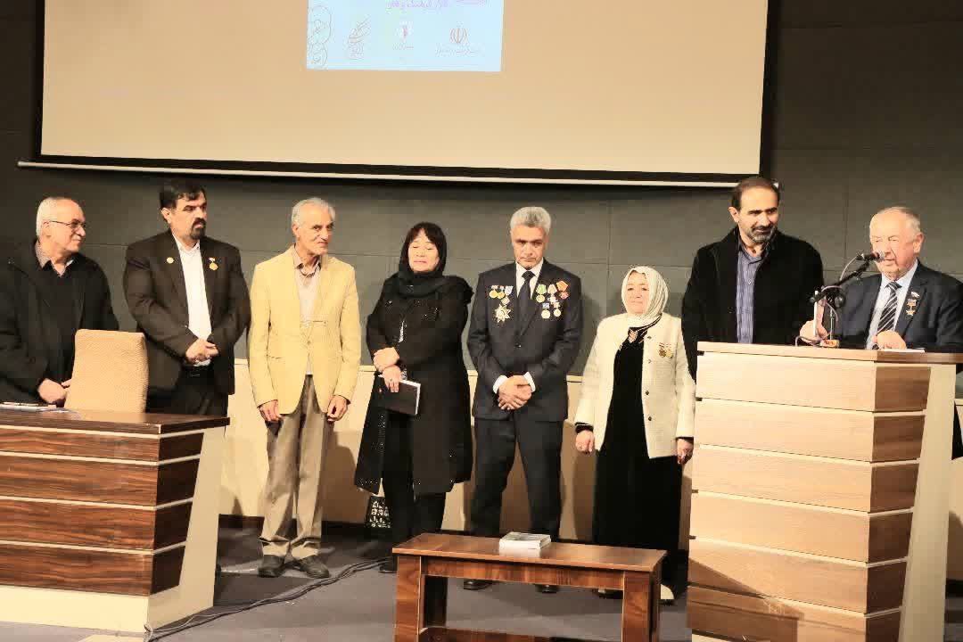 رونمایی از کتاب «ماه در طشت» و بازشناسی اوحدالدین کرمانی