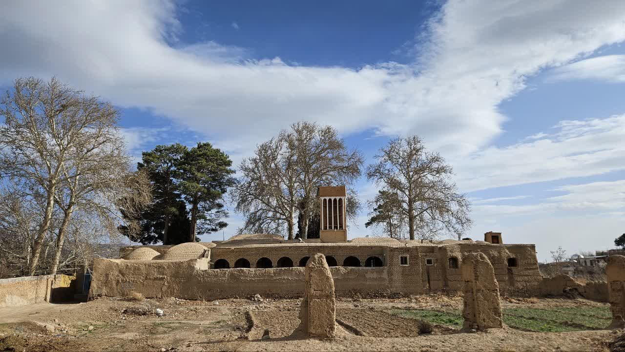 شهرداری کوهبنان، عمارت تاریخی«وکیلی» را تخریب کرد