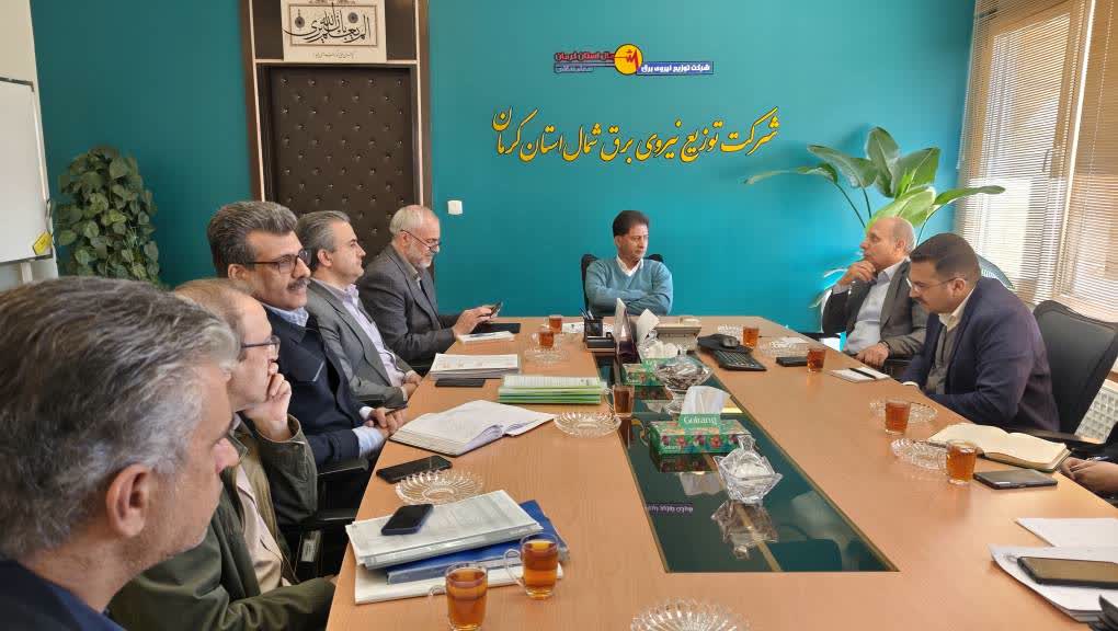 صدور مجوز احداث نیروگاه خورشیدی تسهیل شود