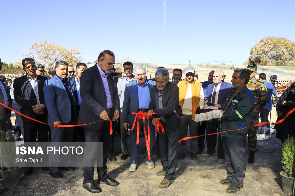 افتتاح بزرگ‌ترین گلخانه سلولزی جنوب‌شرق در کرمان