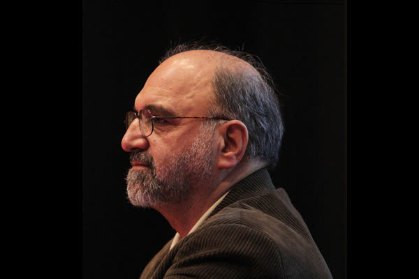 بی‌طرف بودن عین بی‌خردی و بی‌وجدانی است