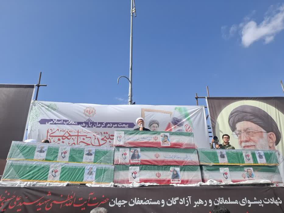 بیعت ملت با رهبر شجاع، مسیر پیروزی را هموار کرد