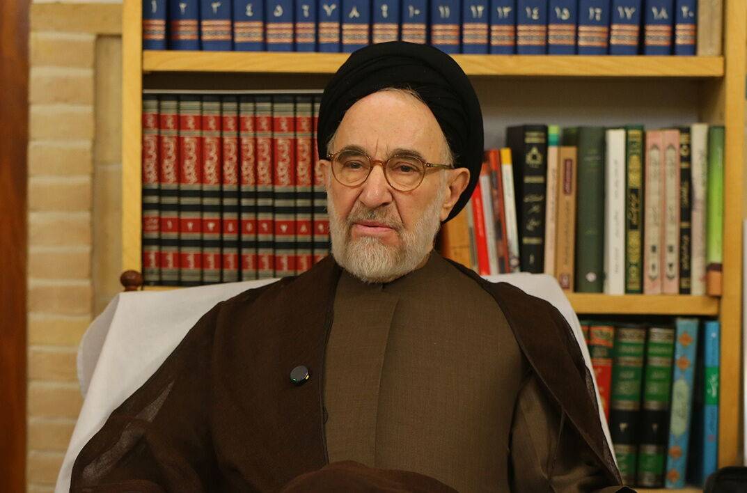 همه باید به موفقیت مذاکرات کمک کنیم